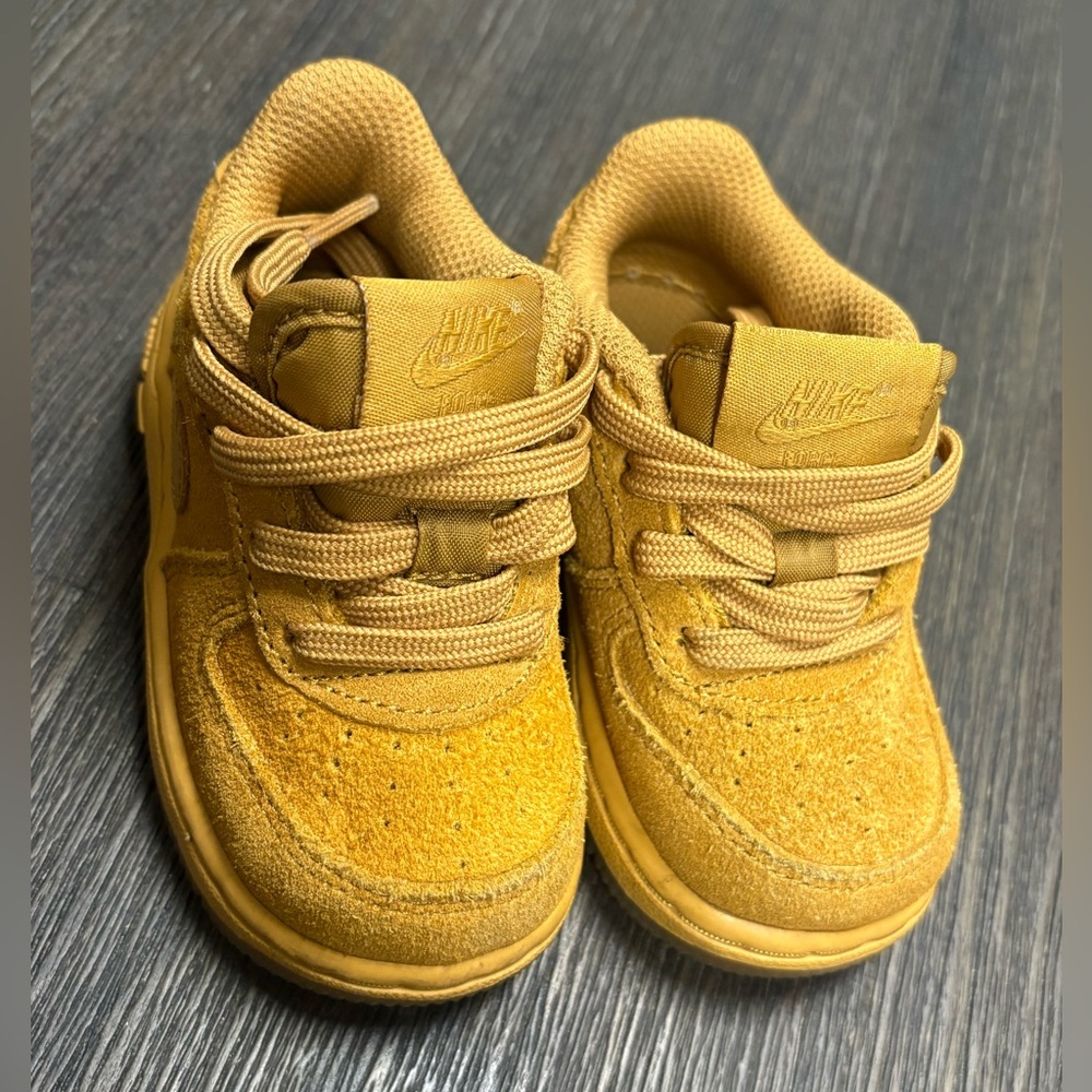Wheat Gum Nike Toddler LV8 Light Brown Childs 5
